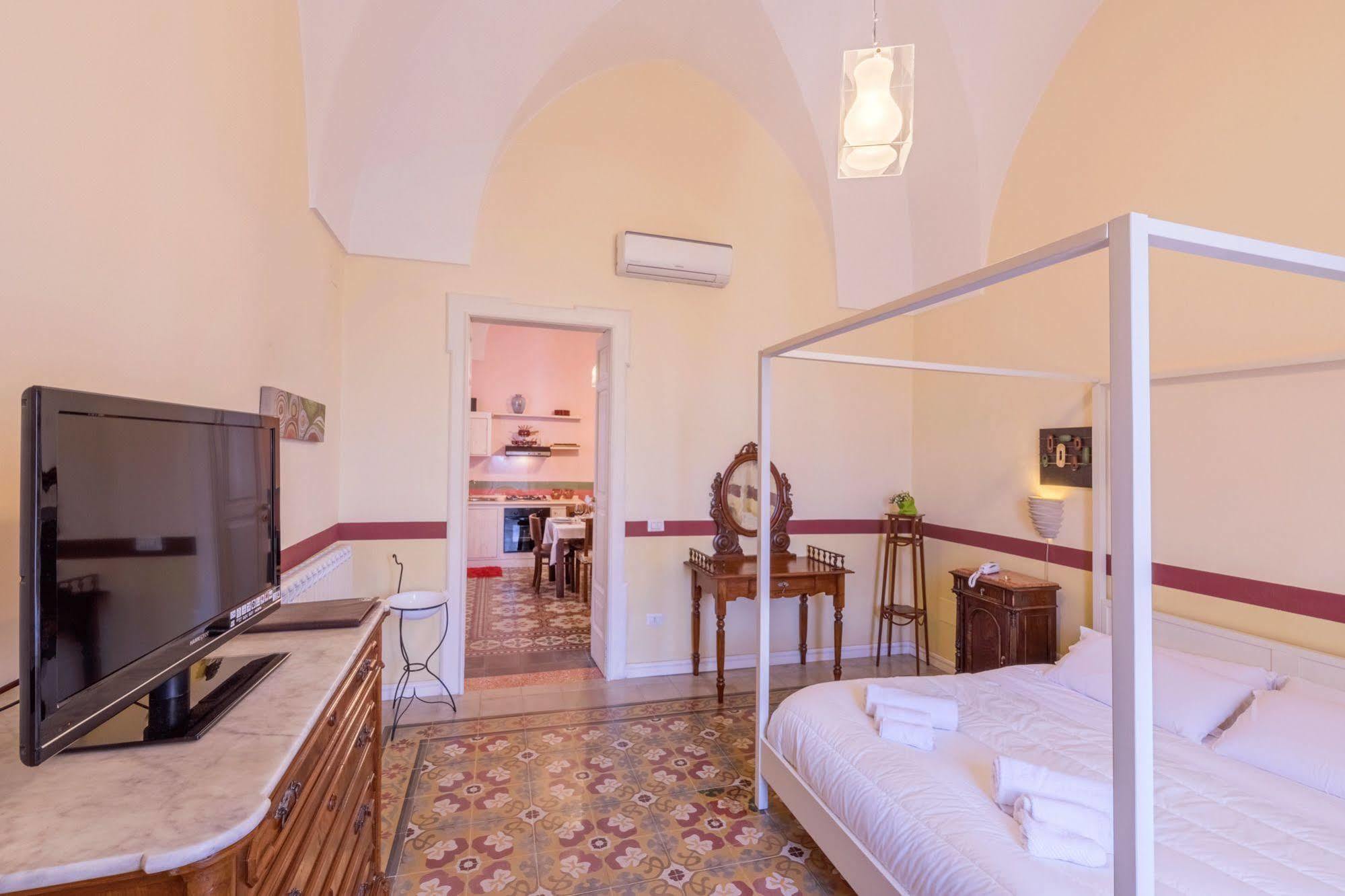 La Naca Della Taranta B&B Galatina Buitenkant foto